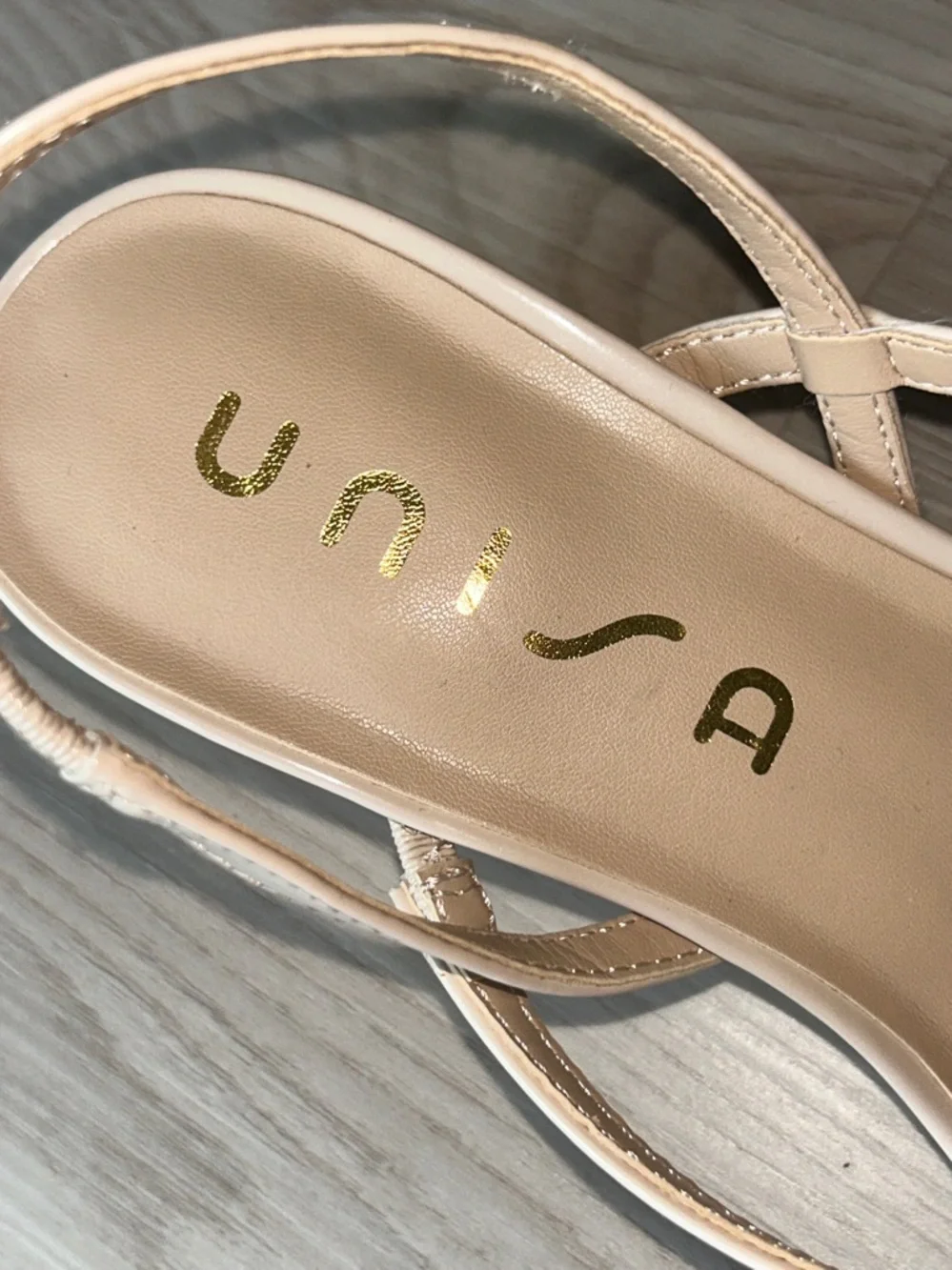 Unisa Strappy Patent Leather Slingback Sandals 7.5 Nude/Beige NWOT Square-Toe